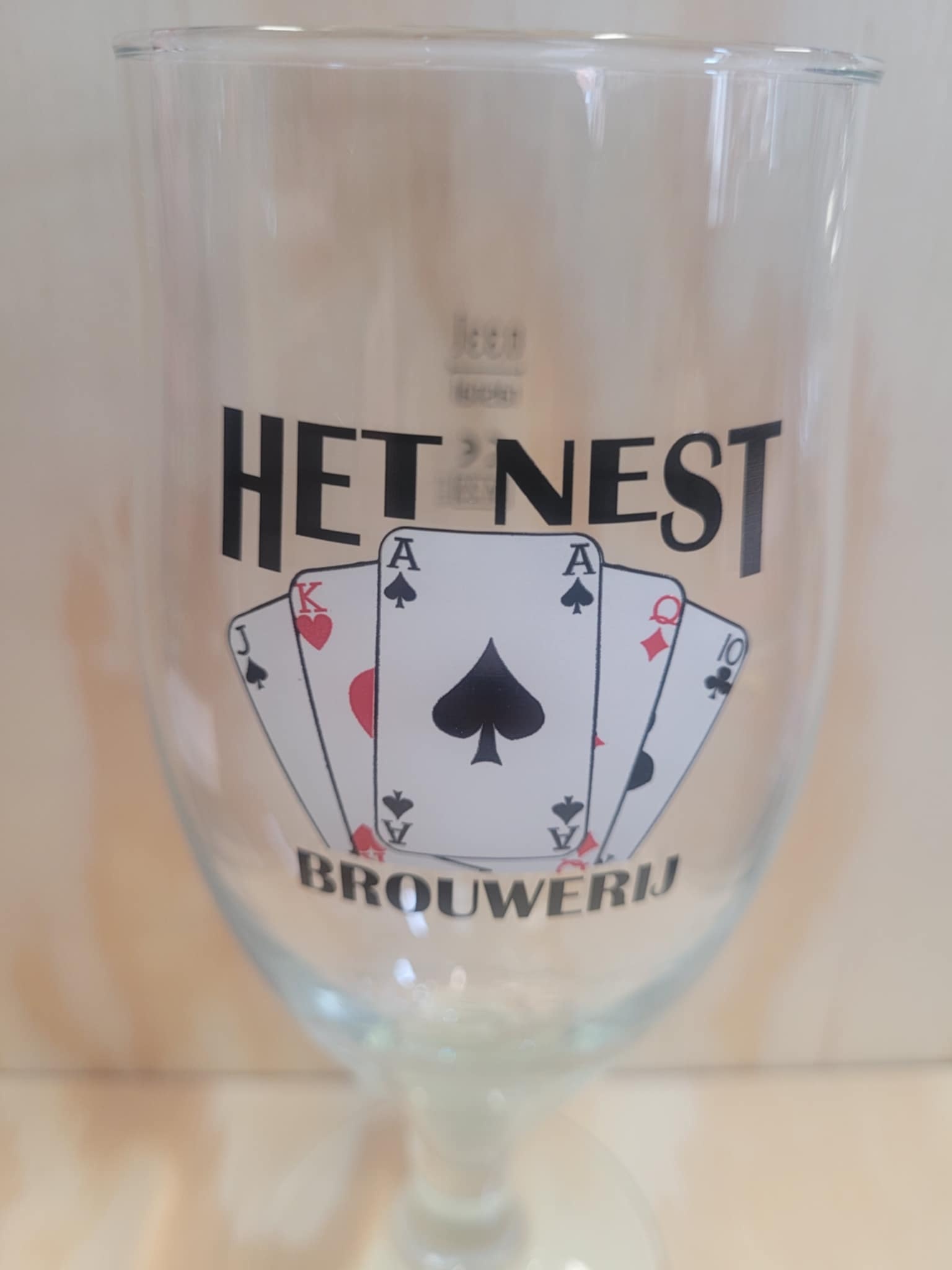 NEST GLASS