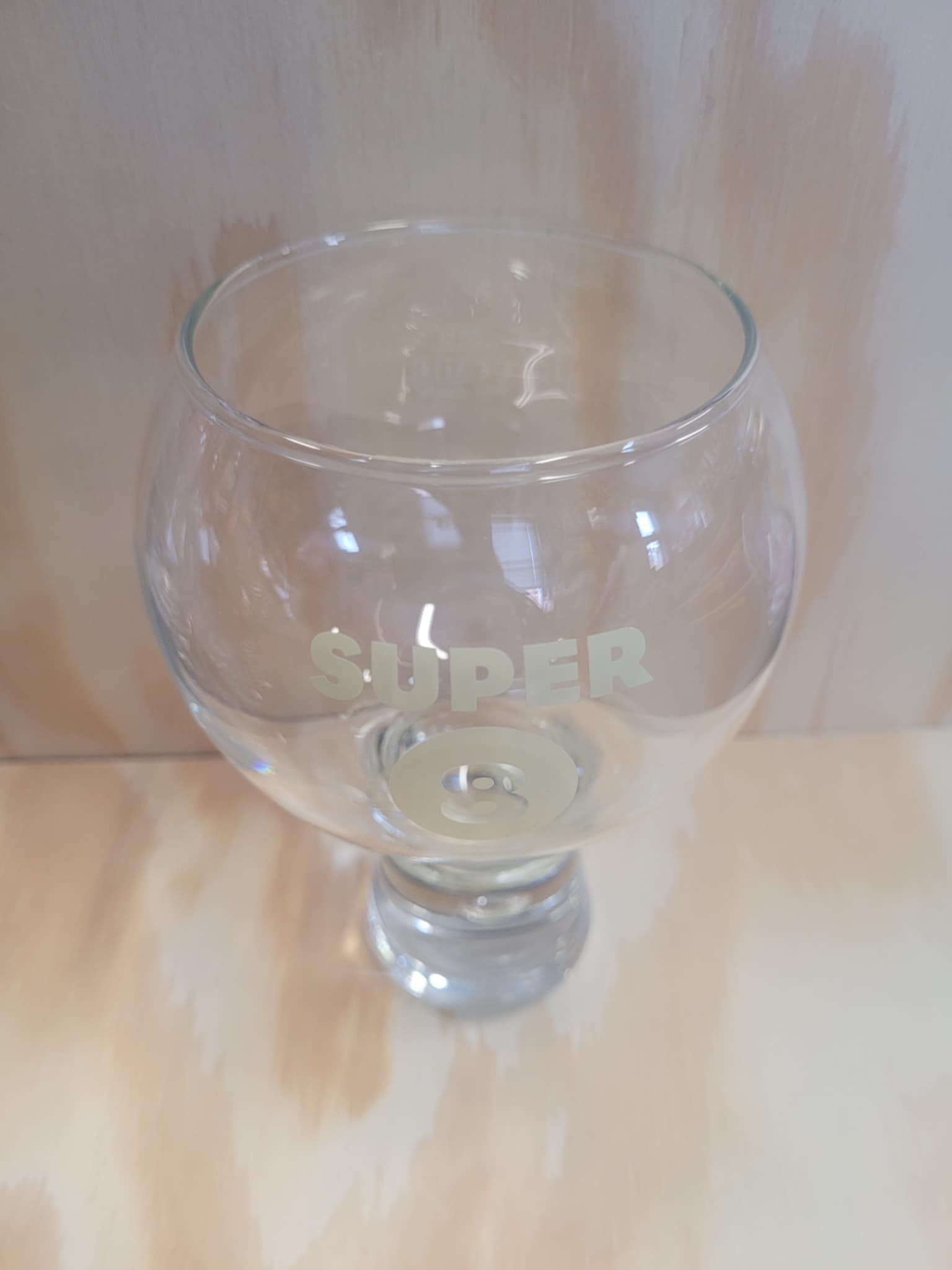 SUPER 8 GLAS 33 CL