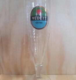 VEDETT GLAS OP VOET