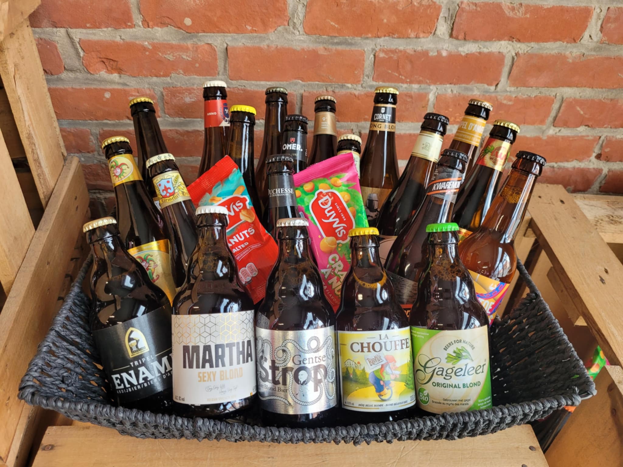 BLACK BASKET M BLOND BEERS