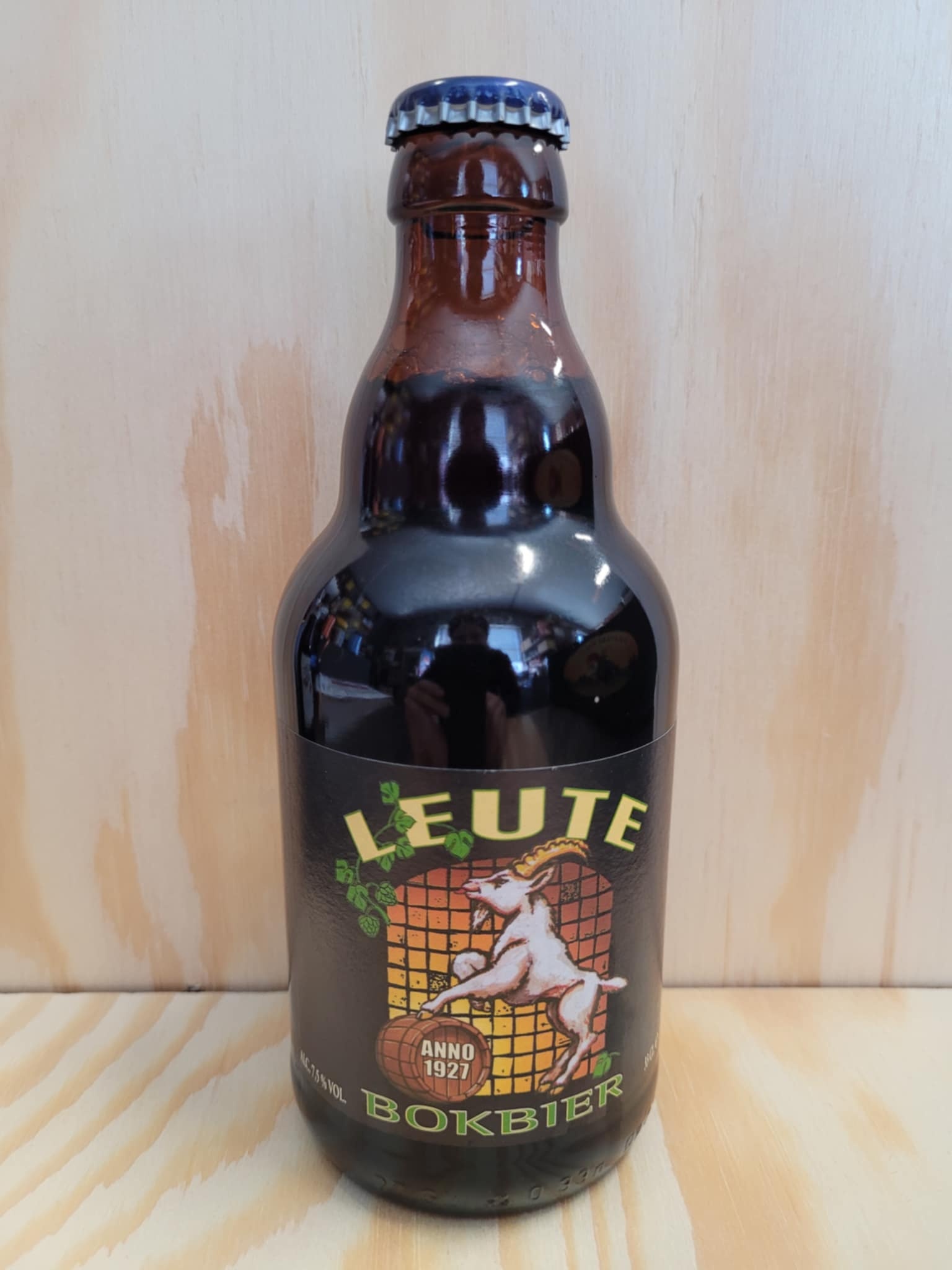 LEUTEBOK 33 CL