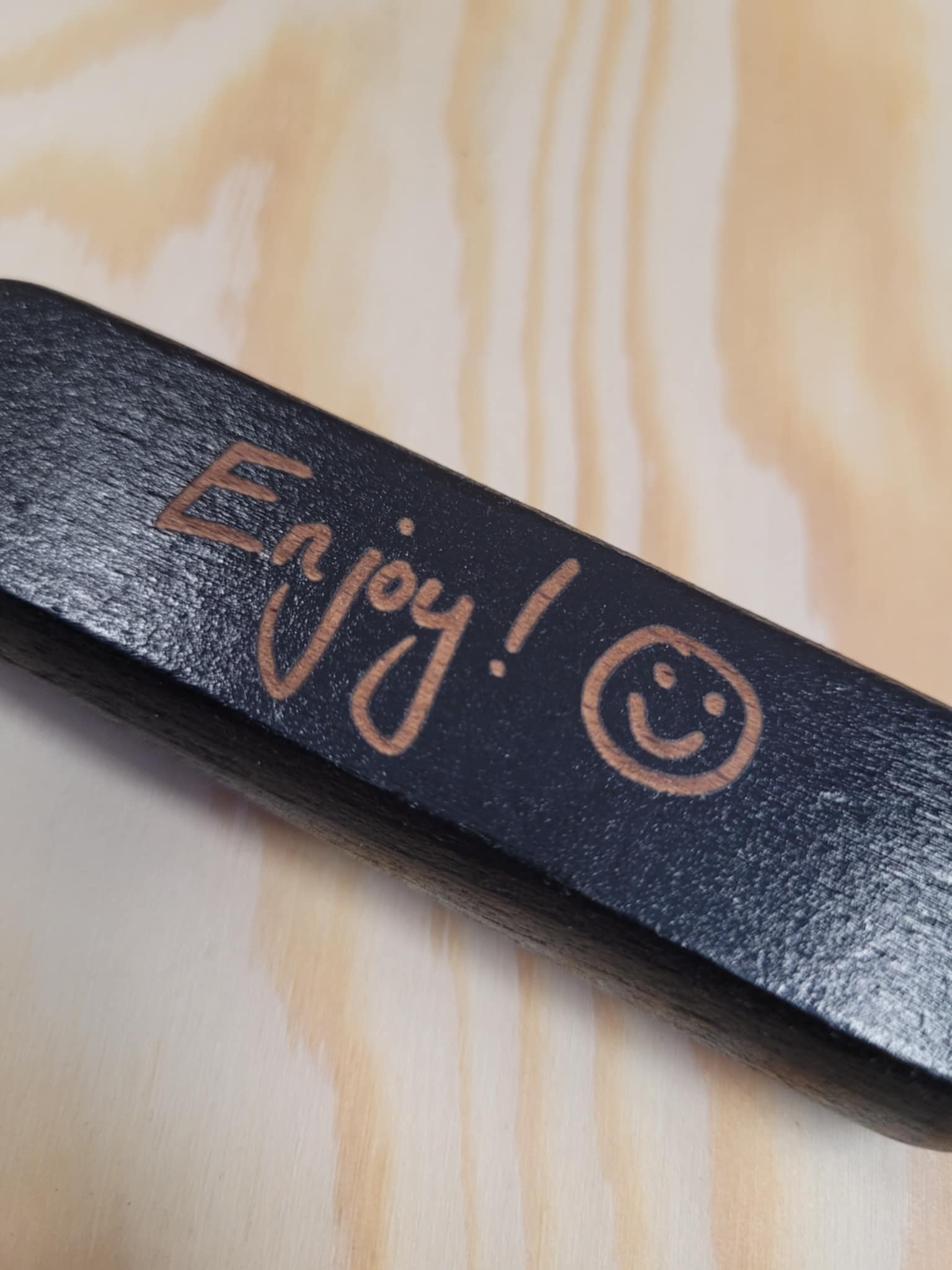 FLESOPENER ZWART - ENJOY