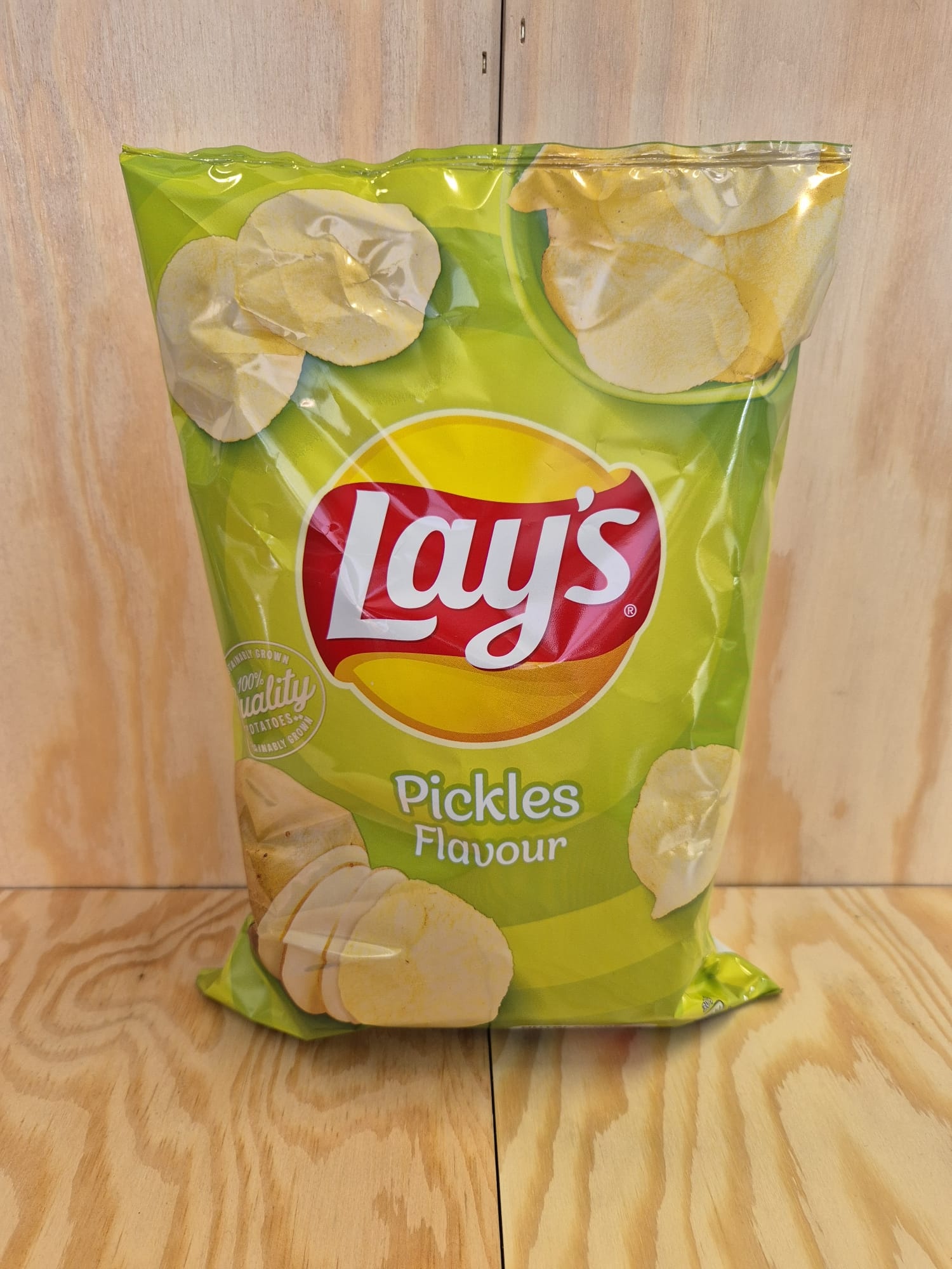 CHIPS LAYS PICKLES 145 GR