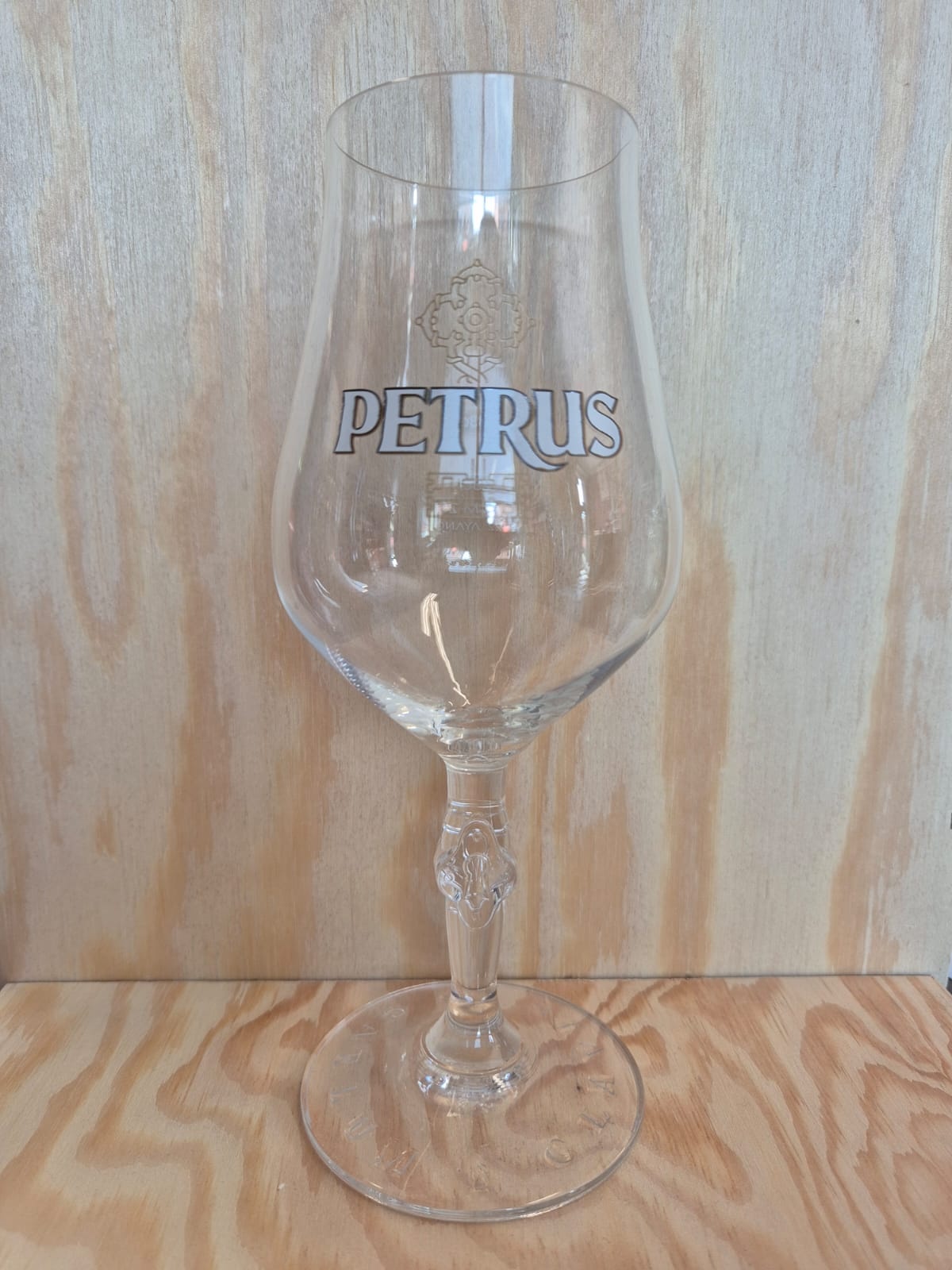 PETRUS GLAS