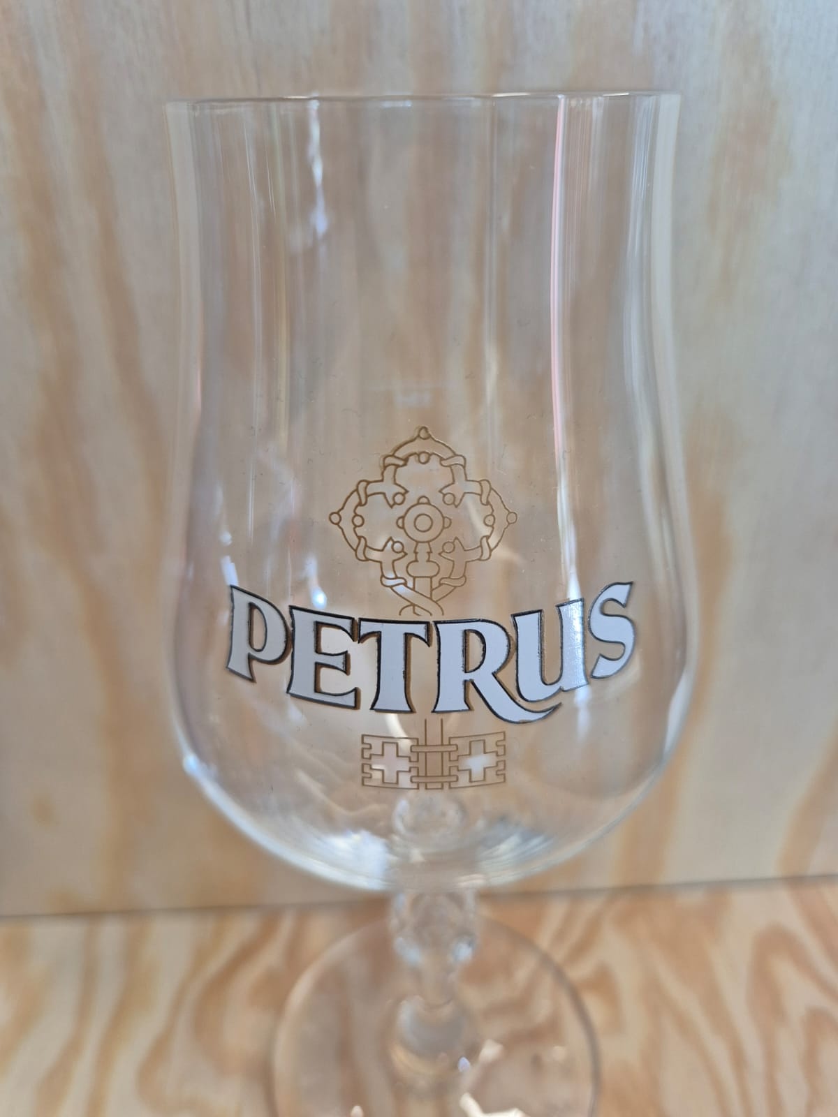 PETRUS GLAS