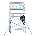 Euroscaffold Rolsteiger Euroscaffold Professional 75x250 6,2m werkhoogte carbon vloer tegen de gevel