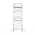 Alumexx Rolsteiger Alumexx Extra 135x250 9,2m werkhoogte tegen de gevel