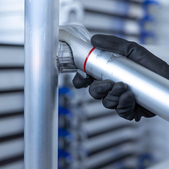 Alumexx Rolsteiger Alumexx Extra 90x190 6,2m werkhoogte tegen de gevel