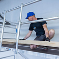 Alumexx Rolsteiger Alumexx Light 90x250 8,2m werkhoogte tegen de gevel
