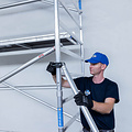 Alumexx Rolsteiger Alumexx Light 90x190 10,2m werkhoogte tegen de gevel