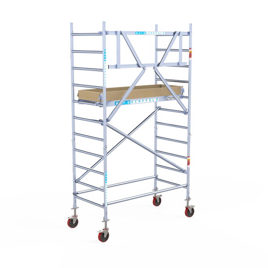 Euroscaffold Rolsteiger Euroscaffold Basic 90x190 4,2m werkhoogte carbon vloer tegen de gevel