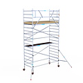 Euroscaffold Rolsteiger Euroscaffold Basic 135x305 6,2m werkhoogte carbon vloer tegen de gevel