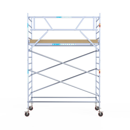 Euroscaffold Rolsteiger Euroscaffold Basic 135x305 5,2m werkhoogte carbon vloer tegen de gevel