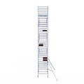 Euroscaffold Rolsteiger Euroscaffold Original 135x250 10,2m werkhoogte carbon vloer tegen de gevel