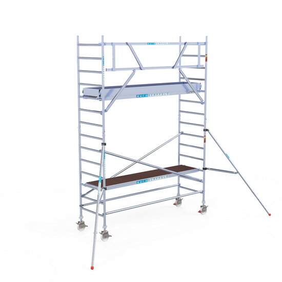Euroscaffold Rolsteiger Euroscaffold Original 90x305 5,2m werkhoogte tegen de gevel