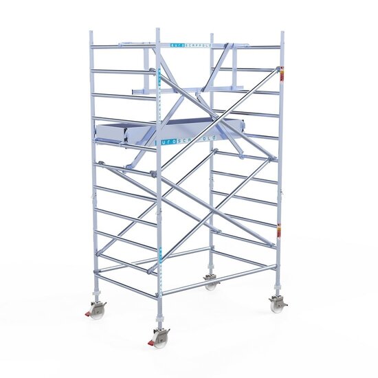 Euroscaffold Rolsteiger Euroscaffold Professional 135x190 4,2m werkhoogte tegen de gevel