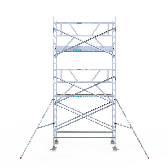 Euroscaffold Rolsteiger Euroscaffold Professional 135x250 6,2m werkhoogte tegen de gevel