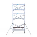 Euroscaffold Rolsteiger Euroscaffold Professional 135x250 7,2m werkhoogte tegen de gevel