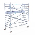 Euroscaffold Rolsteiger Euroscaffold Professional 135x305 4,2m werkhoogte tegen de gevel