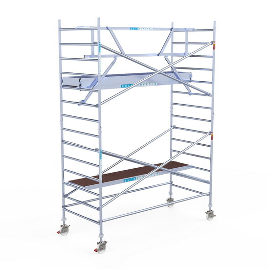 Euroscaffold Rolsteiger Euroscaffold Professional 135x305 5,2m werkhoogte tegen de gevel