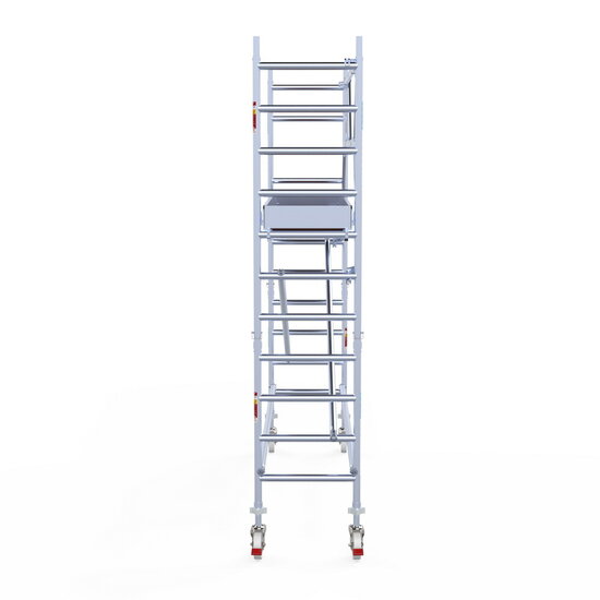Euroscaffold Rolsteiger Euroscaffold Professional 75x305 4,2m werkhoogte tegen de gevel