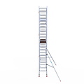 Euroscaffold Rolsteiger Euroscaffold Professional 75x305 7,2m werkhoogte tegen de gevel
