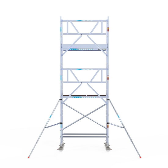 Euroscaffold Rolsteiger Euroscaffold Professional 75x190 6,2m werkhoogte carbon vloer tegen de gevel
