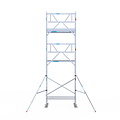Euroscaffold Rolsteiger Euroscaffold Professional 75x190 7,2m werkhoogte carbon vloer tegen de gevel