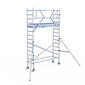 Euroscaffold Rolsteiger Euroscaffold Professional 75x250 5,2m werkhoogte carbon vloer tegen de gevel