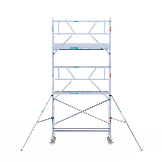 Euroscaffold Rolsteiger Euroscaffold Professional 75x250 6,2m werkhoogte carbon vloer tegen de gevel