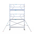 Euroscaffold Rolsteiger Euroscaffold Professional 75x305 6,2m werkhoogte carbon vloer tegen de gevel