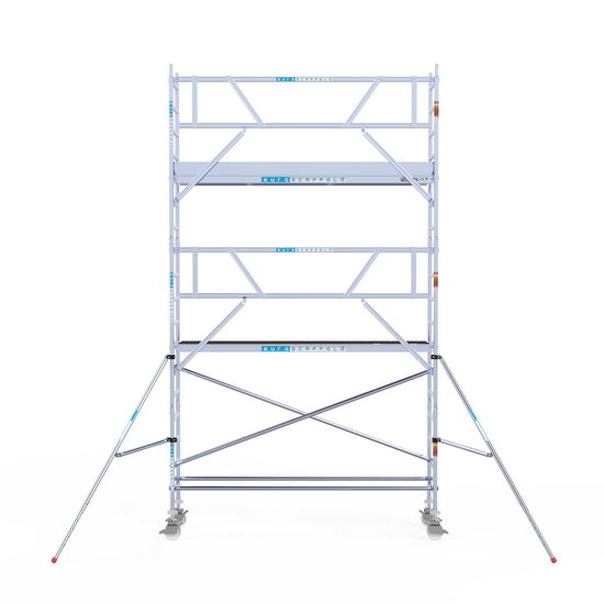 Euroscaffold Rolsteiger Euroscaffold Professional 75x305 6,2m werkhoogte carbon vloer tegen de gevel