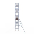 Euroscaffold Rolsteiger Euroscaffold Professional 75x305 6,2m werkhoogte carbon vloer tegen de gevel