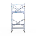 Euroscaffold Rolsteiger Euroscaffold Professional 135x190 5,2m werkhoogte carbon vloer tegen de gevel