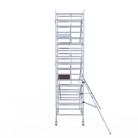 Euroscaffold Rolsteiger Euroscaffold Professional 135x190 6,2m werkhoogte carbon vloer tegen de gevel