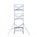 Euroscaffold Rolsteiger Euroscaffold Professional 135x190 7,2m werkhoogte carbon vloer tegen de gevel