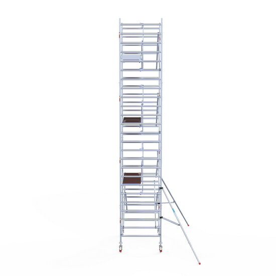 Euroscaffold Rolsteiger Euroscaffold Professional 135x190 8,2m werkhoogte carbon vloer tegen de gevel