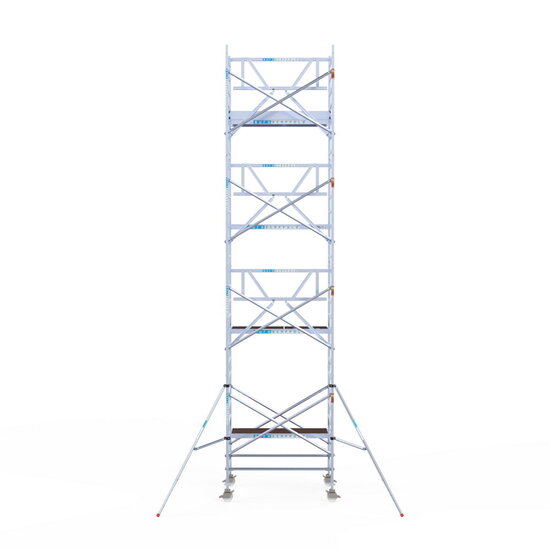 Euroscaffold Rolsteiger Euroscaffold Professional 135x190 9,2m werkhoogte carbon vloer tegen de gevel