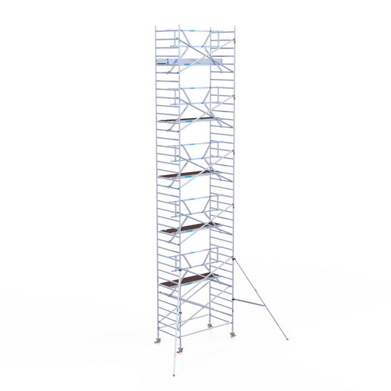 Euroscaffold Rolsteiger Euroscaffold Professional 135x250 12,2m werkhoogte carbon vloer tegen de gevel