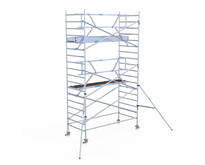 Rolsteiger Euroscaffold Professional 135x305 6,2m werkhoogte carbon vloer tegen de gevel