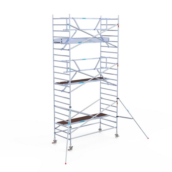 Euroscaffold Rolsteiger Euroscaffold Professional 135x305 7,2m werkhoogte carbon vloer tegen de gevel