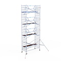 Euroscaffold Rolsteiger Euroscaffold Professional 135x305 9,2m werkhoogte carbon vloer tegen de gevel