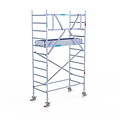 Euroscaffold Rolsteiger Euroscaffold Professional 90x190 4,2m werkhoogte carbon vloer tegen de gevel