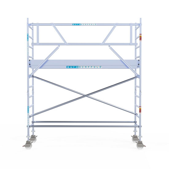 Euroscaffold Rolsteiger Euroscaffold Professional 90x305 4,2m werkhoogte tegen de gevel