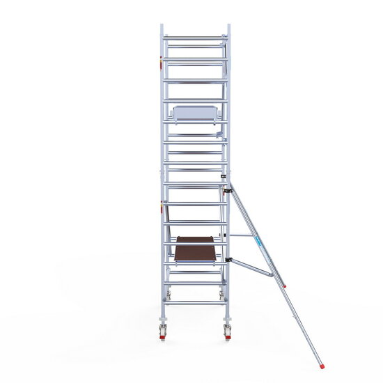 Euroscaffold Rolsteiger Euroscaffold Professional 90x190 5,2m werkhoogte carbon vloer tegen de gevel
