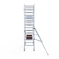 Euroscaffold Rolsteiger Euroscaffold Professional 90x250 5,2m werkhoogte carbon vloer tegen de gevel