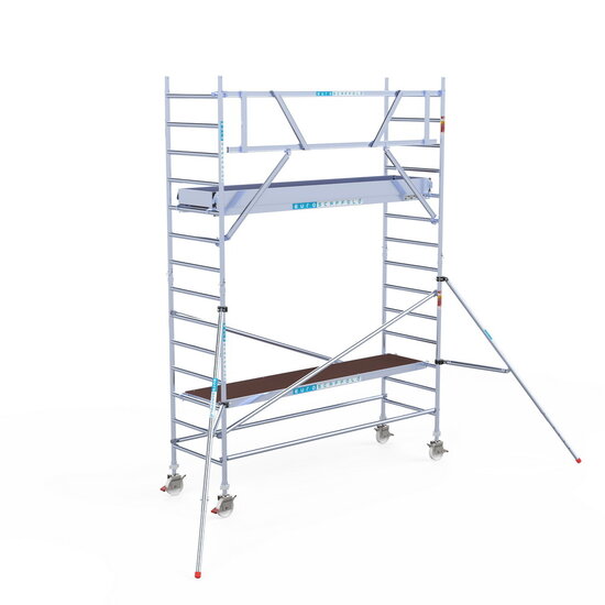 Euroscaffold Rolsteiger Euroscaffold Professional 90x305 5,2m werkhoogte carbon vloer tegen de gevel