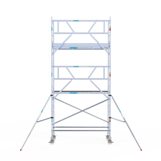 Euroscaffold Rolsteiger Euroscaffold Professional 90x250 6,2m werkhoogte tegen de gevel