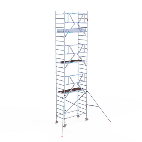 Euroscaffold Rolsteiger Euroscaffold Professional 90x190 8,2m werkhoogte carbon vloer tegen de gevel