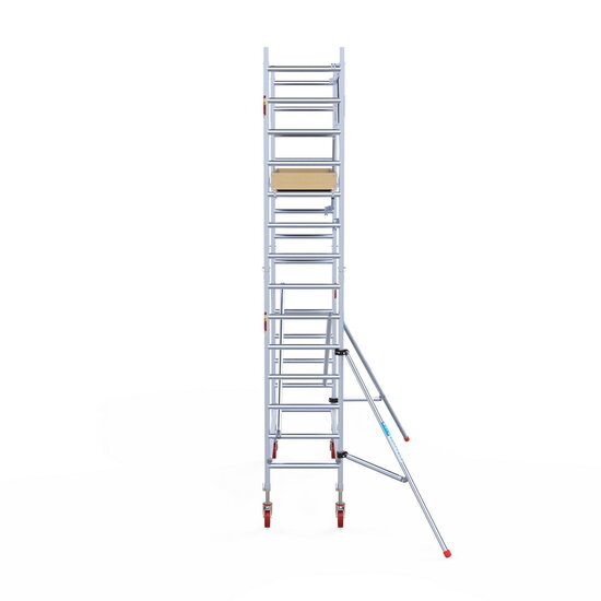 Euroscaffold Rolsteiger Euroscaffold Basic 75x250 5,2m werkhoogte carbon vloer tegen de gevel